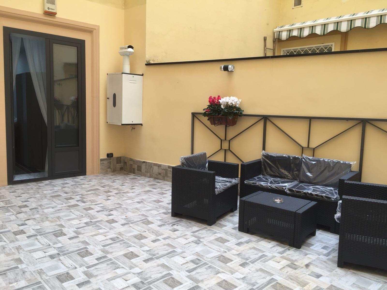 Mb95 - Mezzocannone Luxurious Bed&Breakfast Nápoles Exterior foto